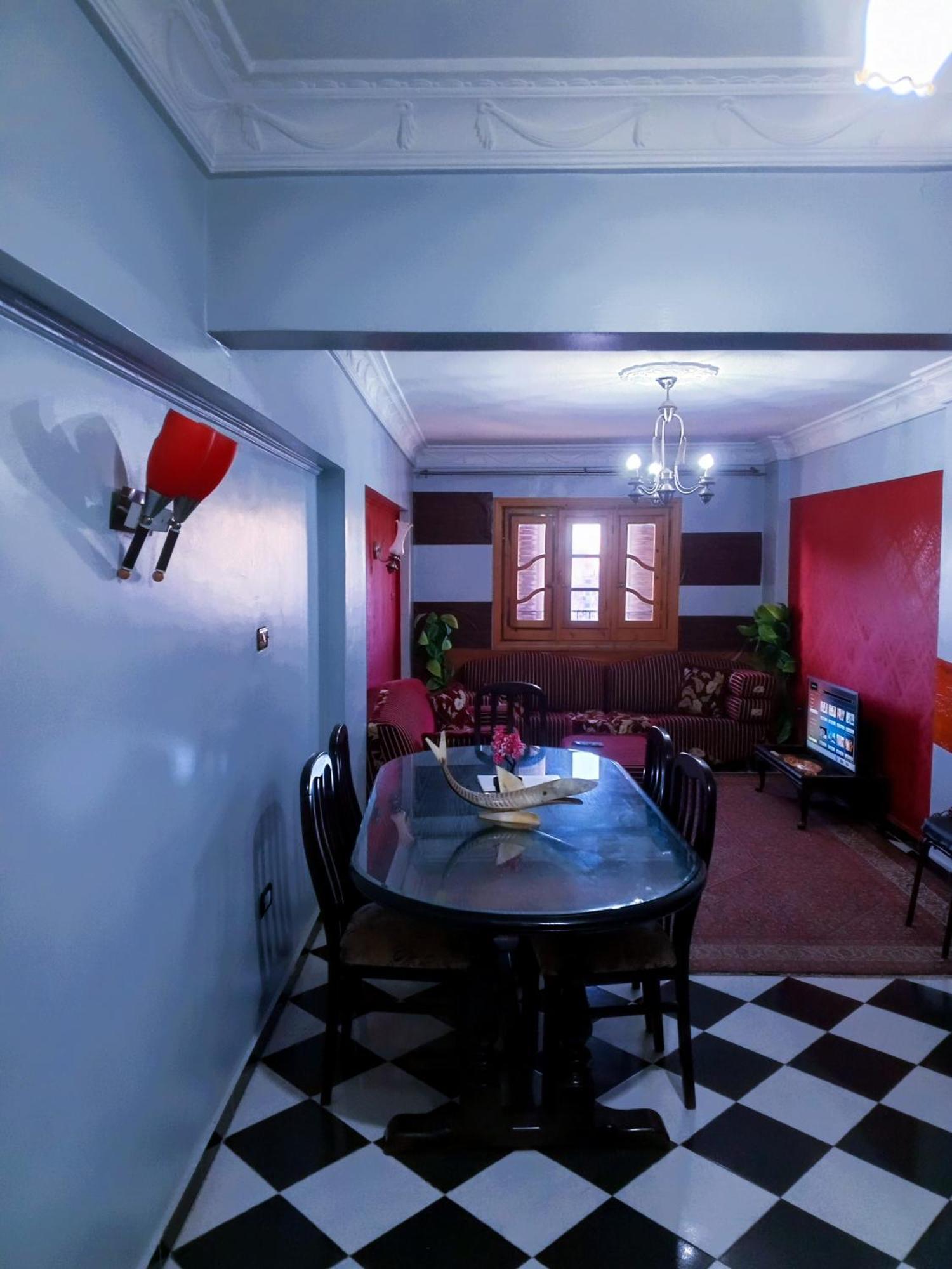 Fayrouzat Smoha Near The With Open View Apartment *